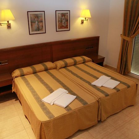 Hotel Tio Felipe كاربونيذاس الغرفة الصورة