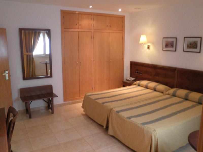 Hotel Tio Felipe كاربونيذاس المظهر الخارجي الصورة