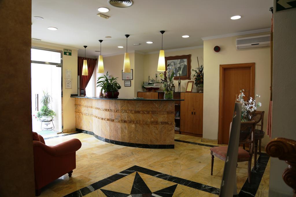 Hotel Tio Felipe كاربونيذاس المظهر الخارجي الصورة